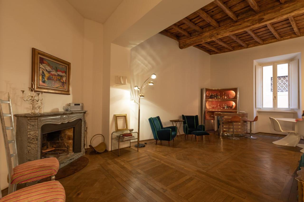 Appartement Chic And Style In Historical Via Giulia à Rome Extérieur photo