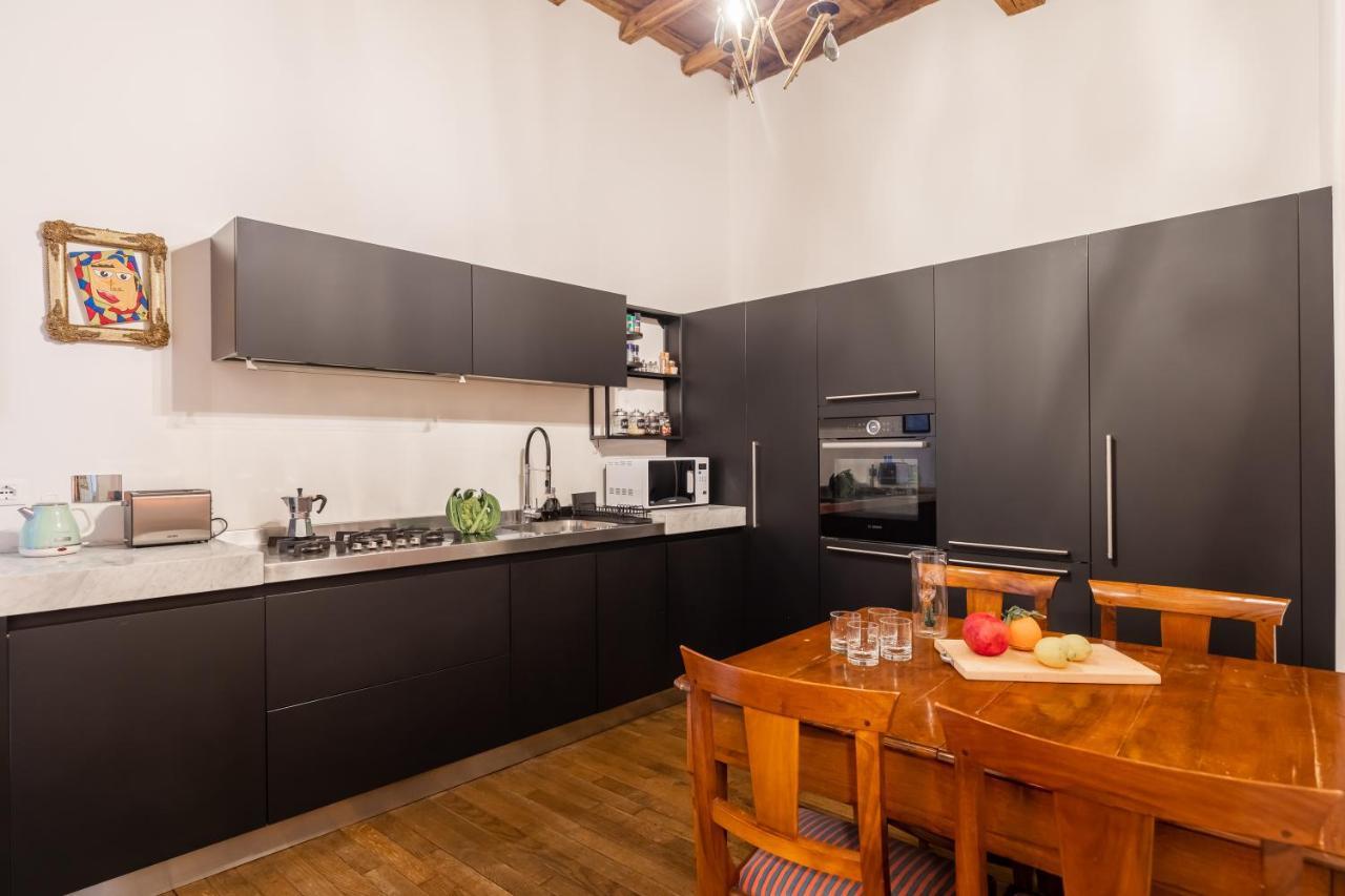 Appartement Chic And Style In Historical Via Giulia à Rome Extérieur photo