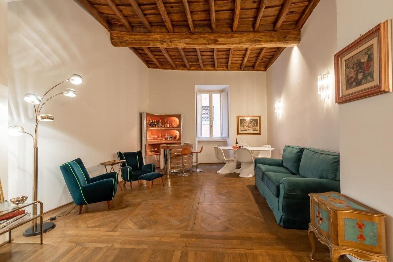 Appartement Chic And Style In Historical Via Giulia à Rome Extérieur photo