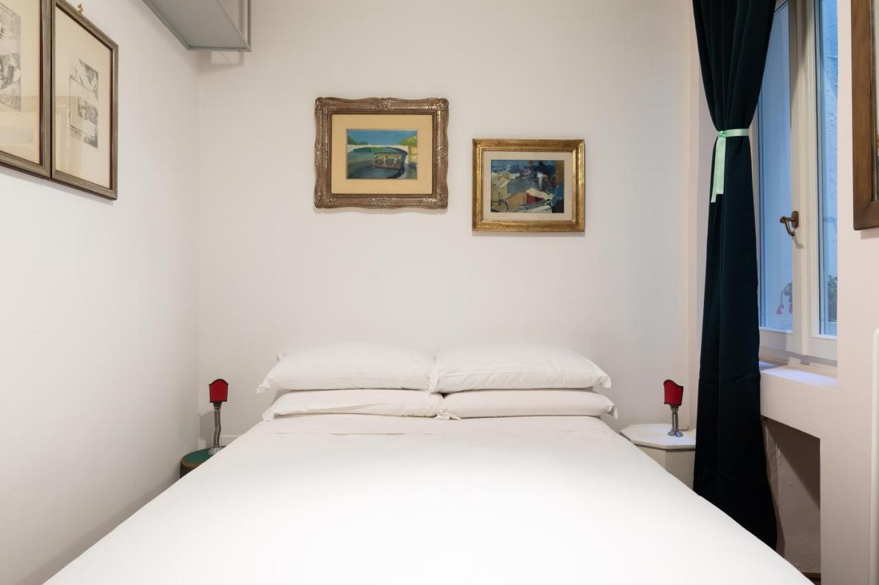 Appartement Chic And Style In Historical Via Giulia à Rome Extérieur photo